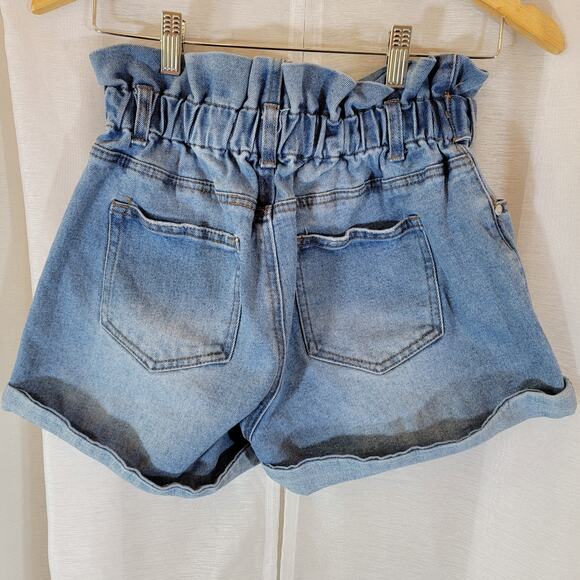 Almost Famous Womens Blue Denim Jean Shorts Size Medium Paperbag Waist Stretch - Picture 3 of 3
